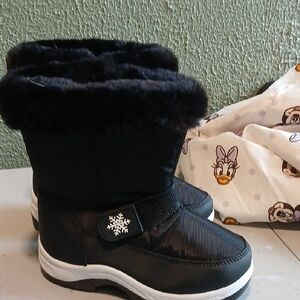 ZeroXposur Kids Black and White Boots